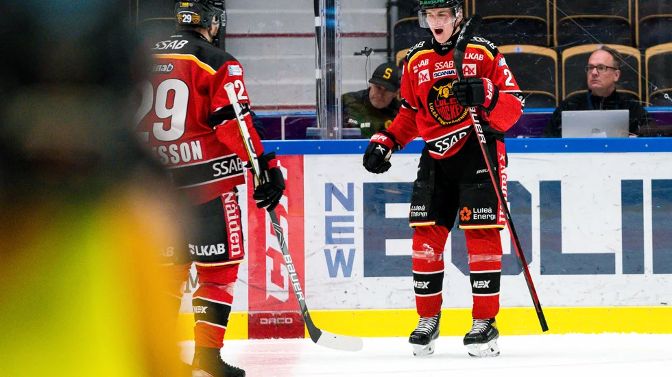 Nils Lundkvist jublar. Luleåbacken var oerhört dominant när norrbottningarna lämnade Skellefteå med 3–2 i matcher.