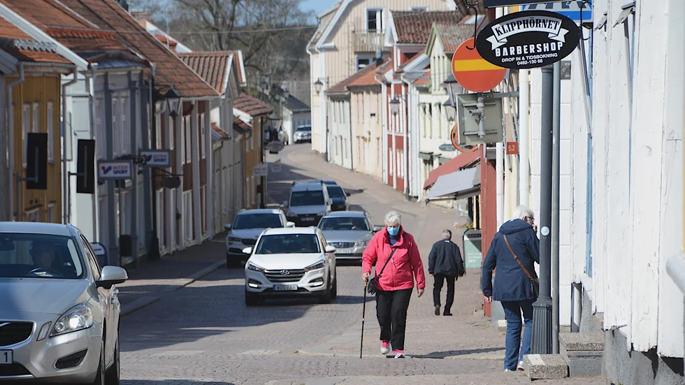 I Hem & Hyras ranking har man tittat på hur många serviceställen som finns på orten. Det gäller livsmedelsbutiker, vårdcentraler, apotek, drivmedel, förskolor, grundskolor, gymnasium, uttagsautomater, postutlämning och systembolag.