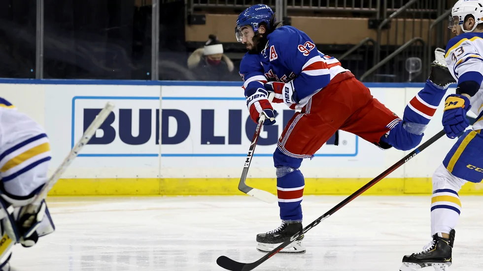 New York Rangers Mika Zibanejad gjorde tre mål mot Buffalo.