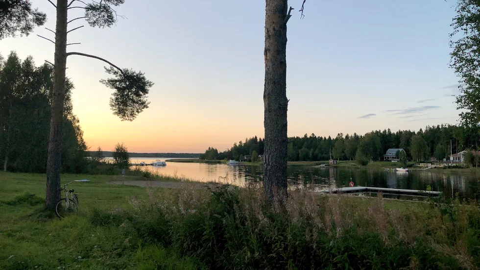 En fin augustikväll vid badplatsen på Räkstigen, Djupviken. 