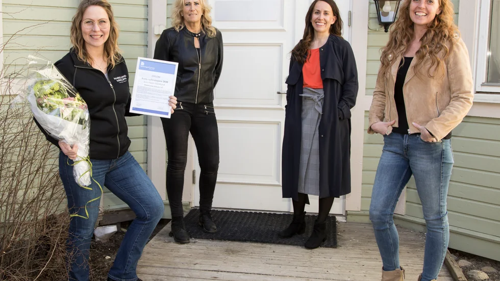 Ann-Helén Bågesund Marklund, Marklund Mäkleri tillsammans med tre representanter från NyföretagarCentrum Skellefteå: Gunilla Viklund, affärsådgivare,  Maria Lidström, ordförande och Angelica Falk, verksamhetsledare.