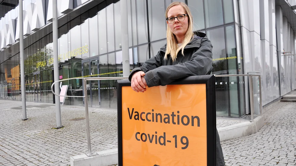 Lisa Swedén, kommunikatör på Region Uppsala, säger att vaccinbokningen kommer att släppas för alla över 45 år samtidigt.