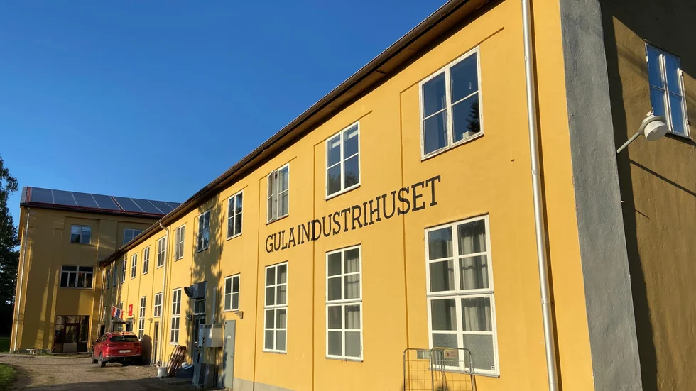 "Planen möjliggör bostäder på de övre våningarna i industrihuset och skapar byggrätter för nya bostäder på fastigheten Vannesta 1:32" berättar Erika Svensson, planarkitekt på Strängnäs kommun.