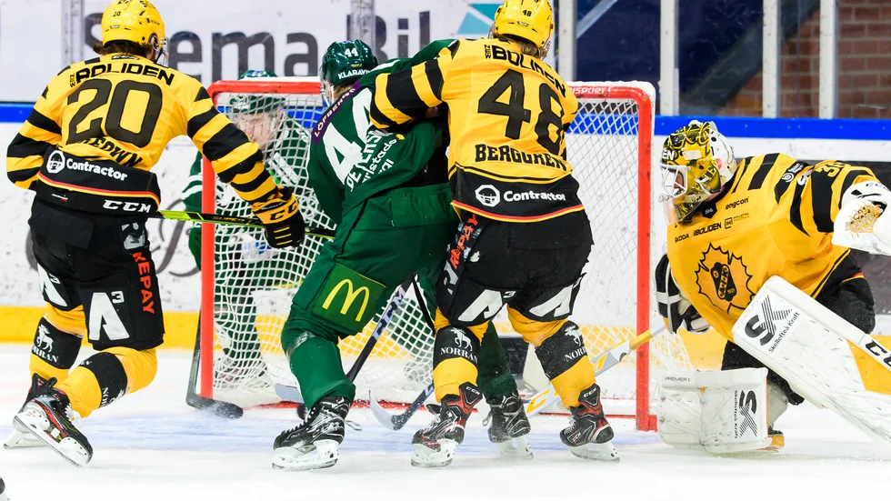 Det krävdes förlängning för att utse en vinnare i Karlstad under måndagskvällen. På övertid kunde Daniel Viksten skjuta segern till Färjestad.