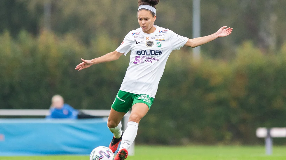 Viktiga ytterbacken Rebekah O'Brien är tillbaka när Morön åker till Uppsala för match lördag 14.00. 