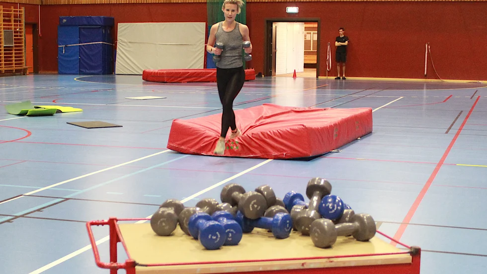 Tre graviditeter hade satt sina spår. Fanny Lampert, 30 år från Silverdalen, tyckte löpning var ett enkelt sätt att komma igång igen. Nu är hennes mål att göra en Ironman. På lördagen deltog hon i Hagadals triathlon, som bland annat bestod av löpning. Varje varv i Hagadal tog 1,25 så det blev ett stort antal på en och en halv timme. Varvat med "avbrott" för armhävningar, situps, rygglyft och plankan.