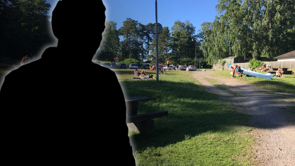 Gärningsmannen följde efter kvinnorna när de gick från badplatserna. 