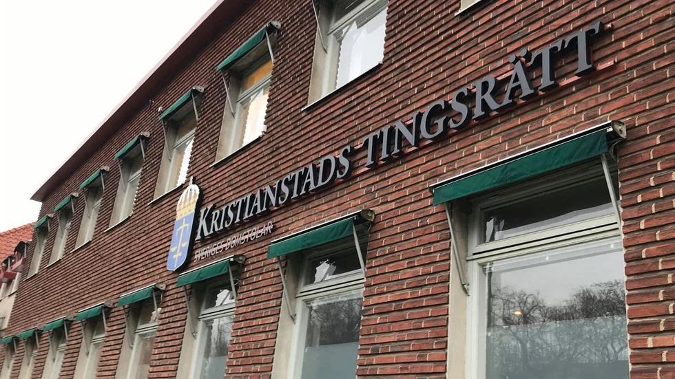 Kristianstads tingsrätt dömer ett takföretag att betala en företagsbot efter en arbetsplatsolycka 2021. Arkivbild.
