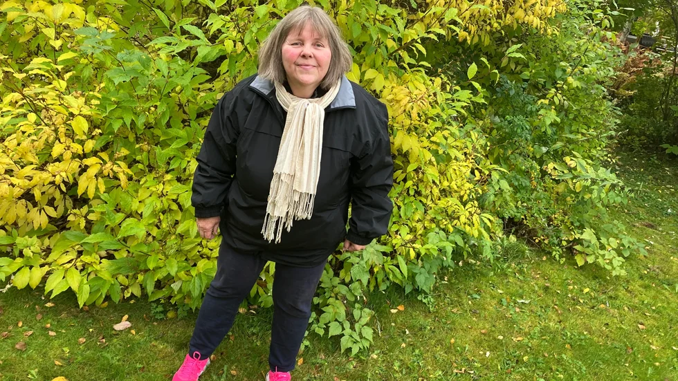 Katarina Palm, fyllde 60 år i år.  För ett år sedan blev hon socialdemokrat, efter att tidigare ha tillhört Feministiskt Initiativ och vänsterpartiet. " Jag tycker det är ordning och reda i socialdemokraterna", säger nye medlemmen.