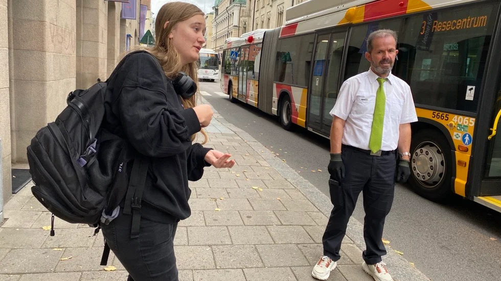 Gymnasieeleven Jennifer Alm och busschauffören Fadil Haziri.