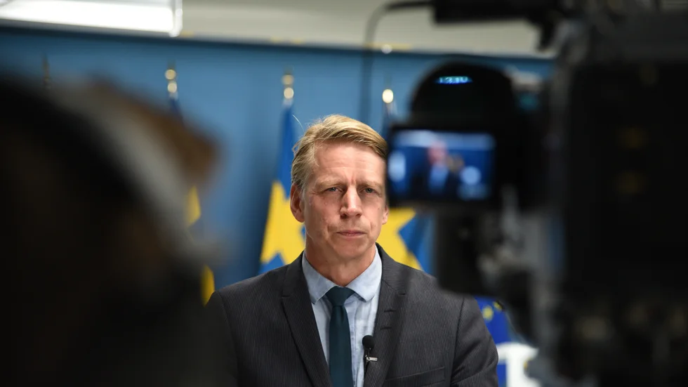 Det är välgörande för debatten och sakfrågan att det är miljö- och klimatminister Per Bolund (MP) som står upp för regeringens beslut.