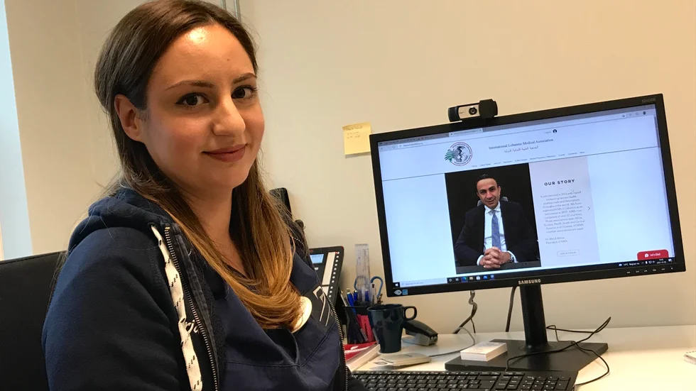 Mirjam Messo jobbar till vardags på en närakut i Märsta. Men på fritiden jobbar hon med den libanesiska läkarorganisationens webbsida och sociala medier.