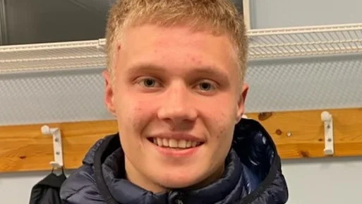 Målvakten Rasmus Karlsson blir den tredje P17-landslagsspelaren i KVBS i vinter.