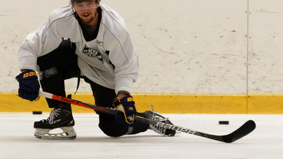 Danil Pyatin heter Sudrets senaste nyförvärv, en rysk forward med meriter från spel i ligan under KHL.