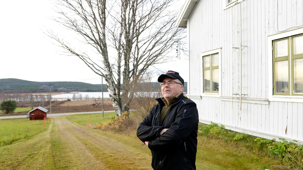 På jordbrukarfamiljen Bergdahl gård rakt ovanför färjeläget i Armasjärvi utspelade sig dramatiska dygn i samband med färjekatastrofen för exakt 80 år sedan. Jan Bergdahl har hört historierna av sin pappa Torsten.