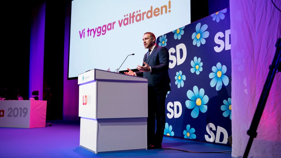 Mattias Karlsson kommer från den första generationen svensk arbetarklass som inte ser S som ett självklart alternativ, skriver ledarskribenten.