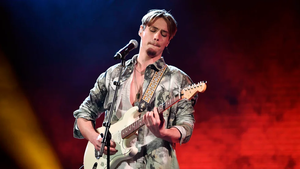 Simon Karlsson fick lämna Idol.