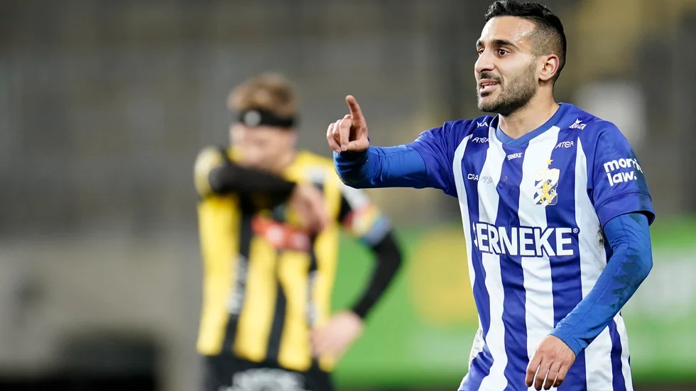 IFK Göteborgs Sargon Abraham firar kvitteringen till 1–1 mot Häcken på Gamla Ullevi.