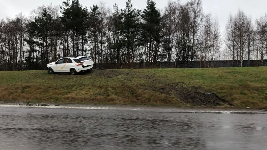 En trafikolycka inträffade på lördagsmorgonen i Ljurarondellen.