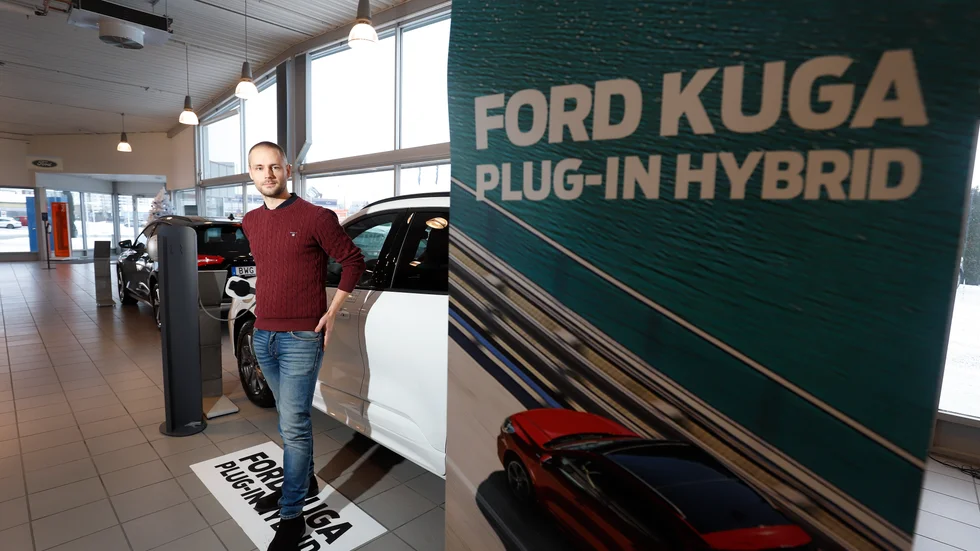 Tommy Larsson, platschef på Hedin bil i Eskilstuna, tror att de skärpta bonus-malusreglerna leder till att fler än tidigare kommer välja bil utifrån de behov de har.