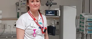 Cecilia, 29, jobbar första passet på IVA:s krisschema