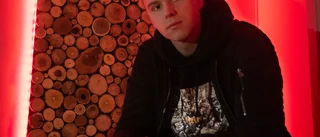 S:mon hoppas få spela live för sina tusentals följare