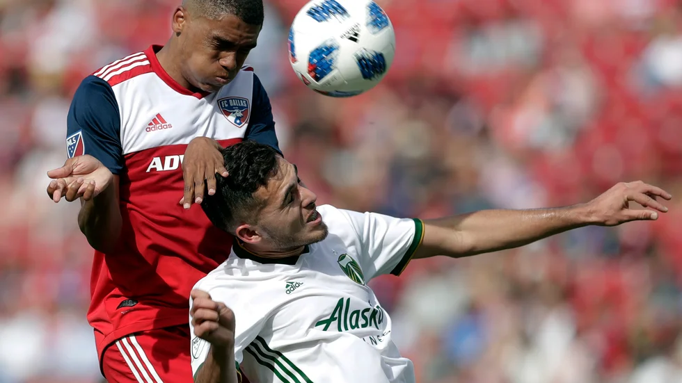 FC Dallas Reggie Cannon till vänster. Arkivbild.
