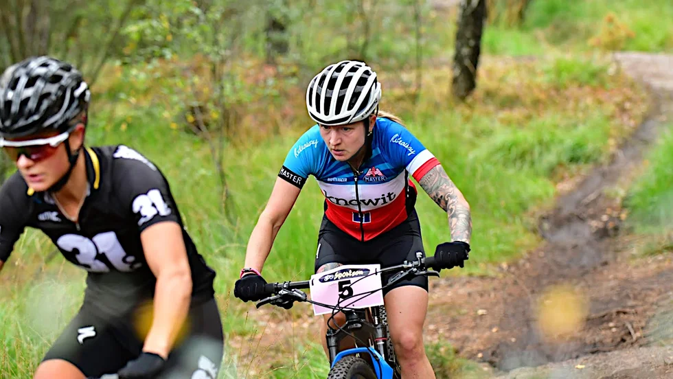 Emma Belforth, CK Master, jagar den blivande SM-guldvinnaren och tidigare OS-guldmedaljören Jenny Rissveds.