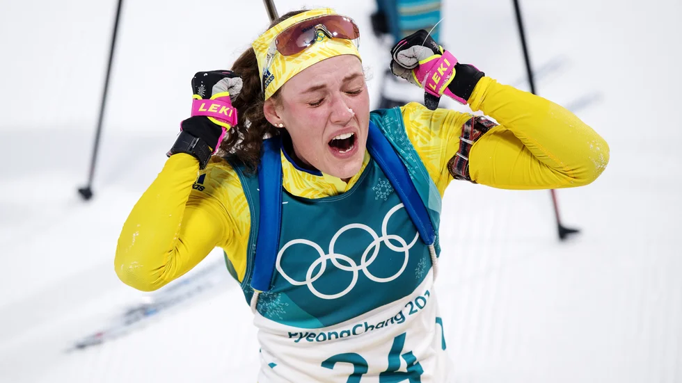 Hanna Öberg tog ut sig fullständigt på upploppet i distansloppet. Nån timme senare stod det klart att Piteåtjejen vunnit OS-guld. 