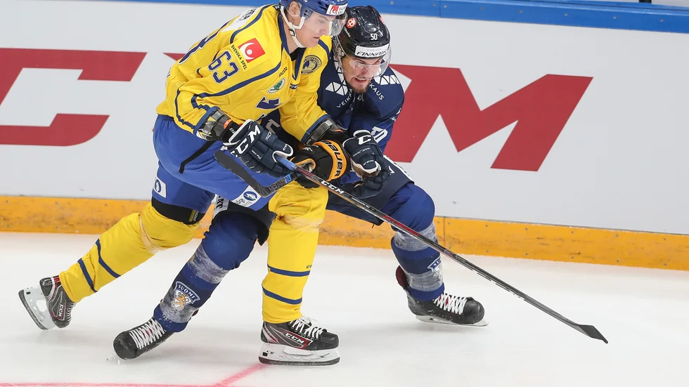 Blir det något VM för Tre Kronor nästa år, och var i så fall? En expertgrupp ska utreda om VM kan hållas i Belarus/Lettland nästa år. Arkivbild.
