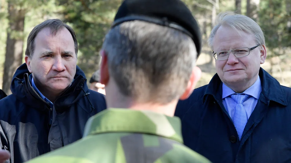 Statsminister Stefan Löfven och försvarsminister Peter Hultqvist besöker Försvarsmaktens verksamhet på Tofta skjutfält på Gotland. 
