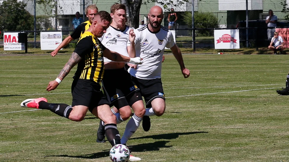 Sonny Karlsson, här i VFF:s premiär mot Malmslätt, verkar inte återvända till Oskarshamns AIK.