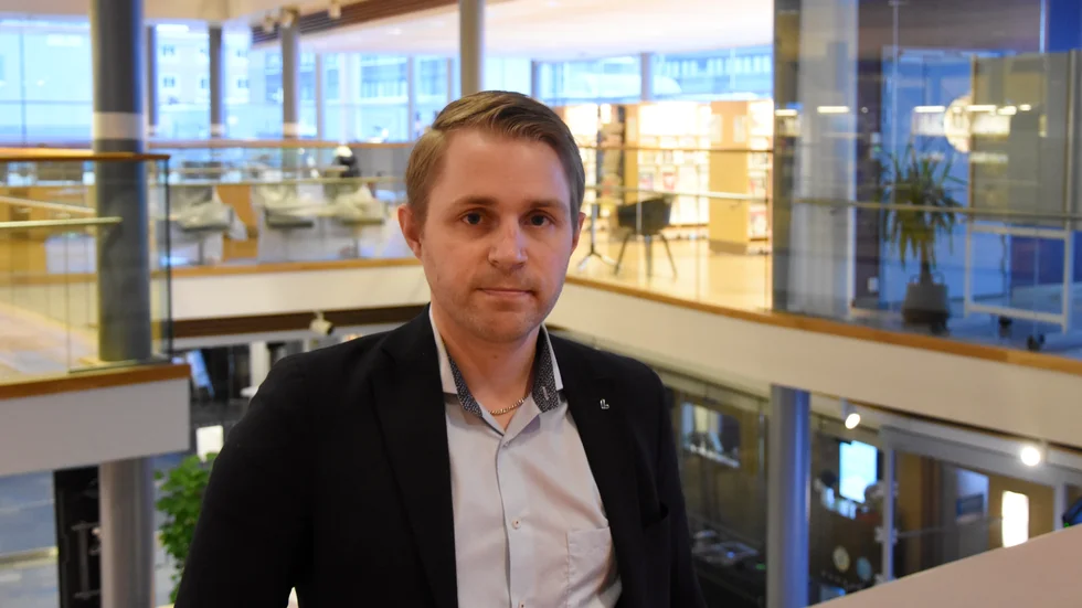 "Jättekul" säger Thomas Söderström (L) om att hans förslag om åtgärdspaket för de lokala företagen togs av kommunstyrelsens arbetsutskott.