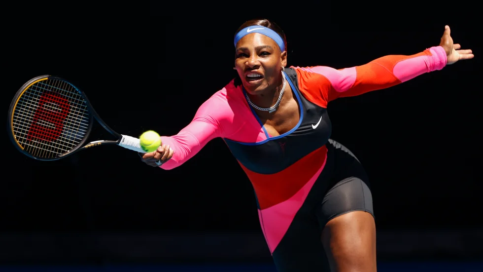 Serena Williams under segermatchen mot Nina Stojanovic.