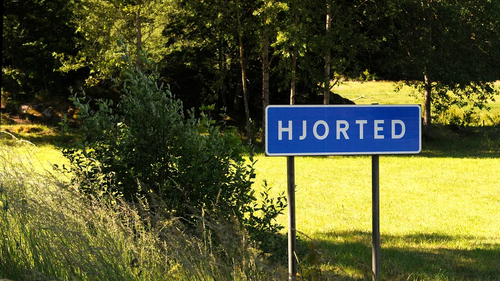 Förstör inte idyllen Hjorted genom den tänkta vindkraftsutbyggnaden, vädjar skribenten.