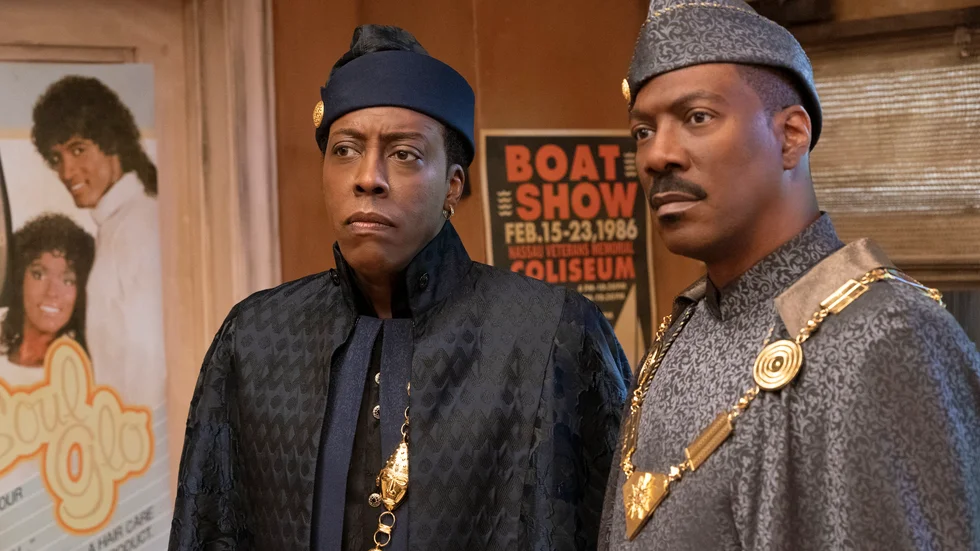 Arsenio Hall och Eddie Murphy i "En prins i New York 2". Pressbild.