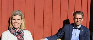 Stöttar eget företag - köper 84 blomsterarrangemang   