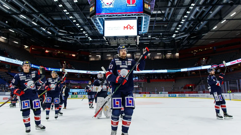 LHC:s Jarno Kärki jublar efter matchen mot Örebro.