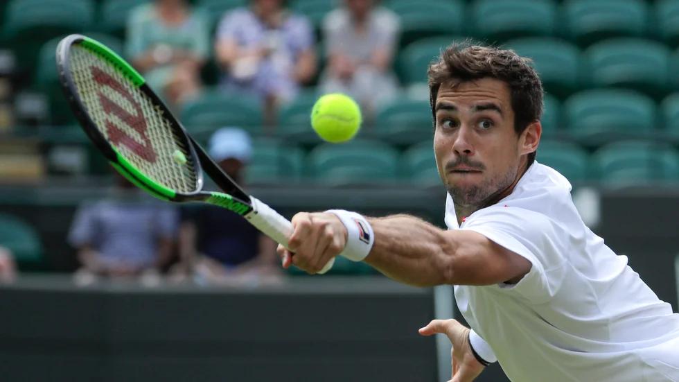 Argentinaren Guido Pella, 35:a på världsrankningen, har satts i karantän och riskerar att missa US Open som startar den 31 augusti. Arkivbild.
