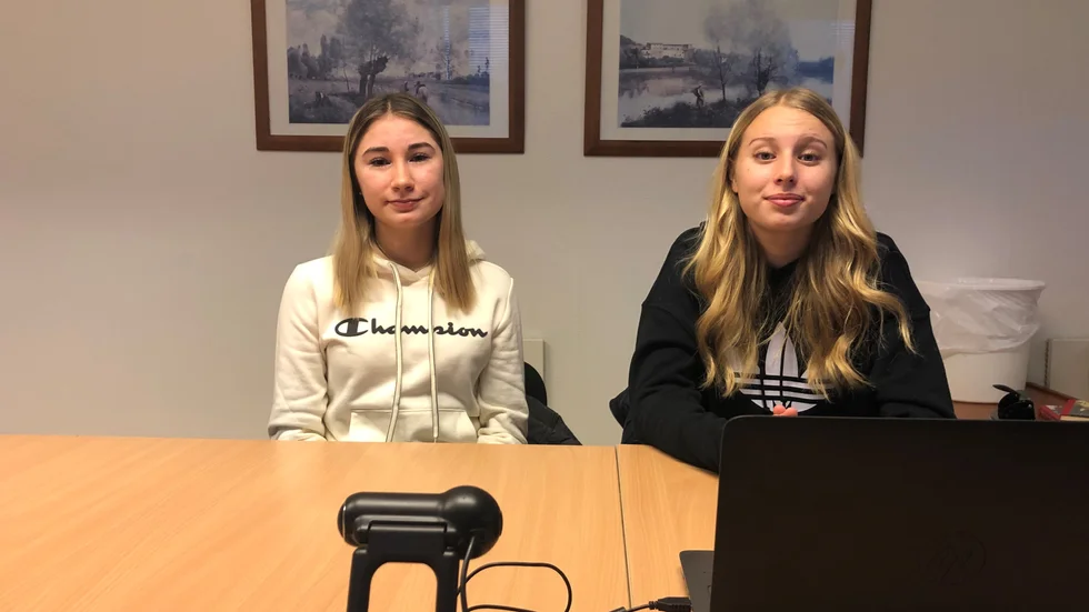 Gymnasievalet närmar sig för niondeklassarna Linda Volland och Tora Dahlberg, men de vet inte vad de ska välja. En situation som stressar dem.
