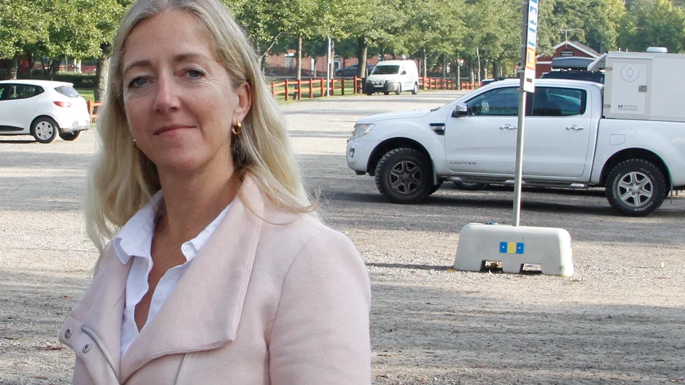 Annika Grundberg, orolig ordförande i trafikgruppen, blir glad när hon får höra talas om remissen.