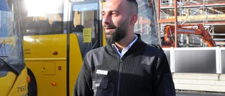 Nu blir det plexiglas på bussar - chaufförerna positiva