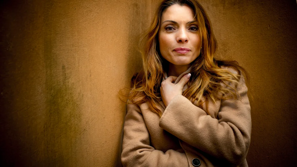 Alexandra Pascalidous intervjubok "Mammorna" låg till grund för den inställda föreställningen. 