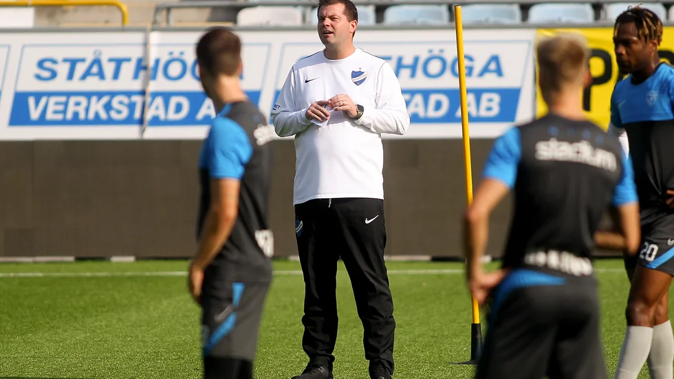 Jens Gustafsson och IFK jagar den första hemmasegern sedan den 22 juli.