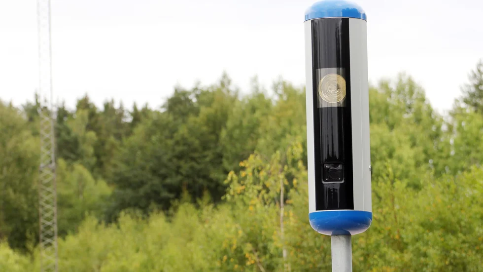 En fartkamera fångade en Västerviksbo på bild när hon körde för fort.