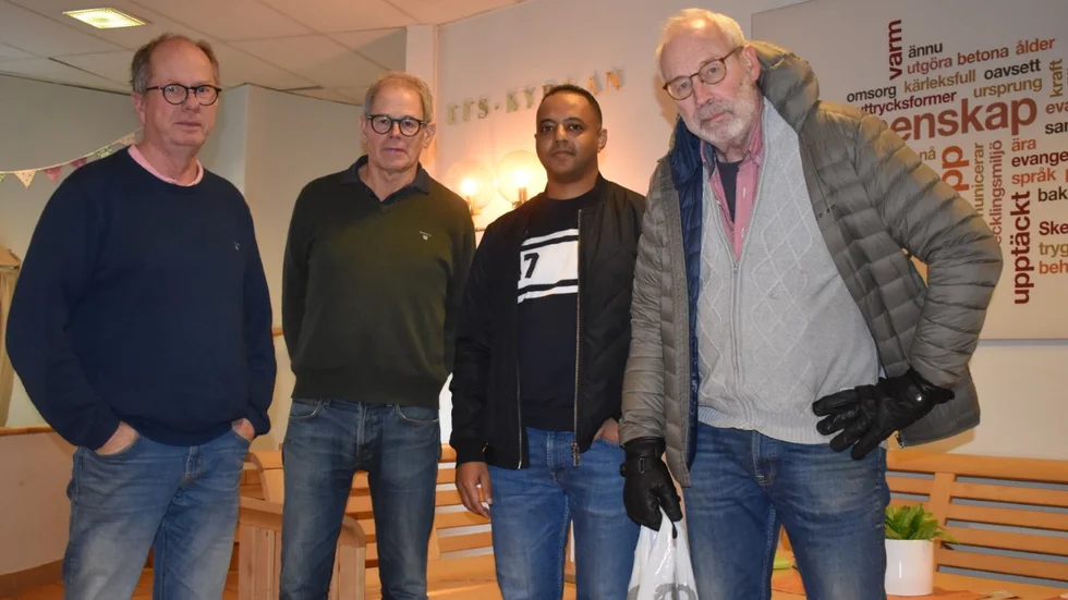 "Migrantmännen" vill finnas där som stöd för invandrare i Skellefteå. Från vänster: Per Lindbäck, Martin Karlsson, Rami Ibrahim och Mats Ekman.