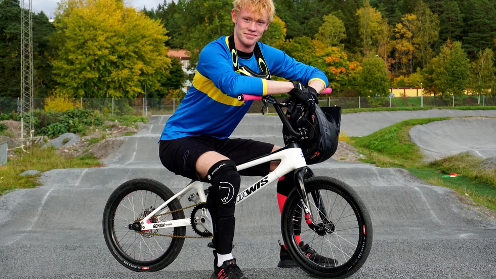 På BMX-banan i Märsta tog Einar LIndberg guld i junor-SM i september.
