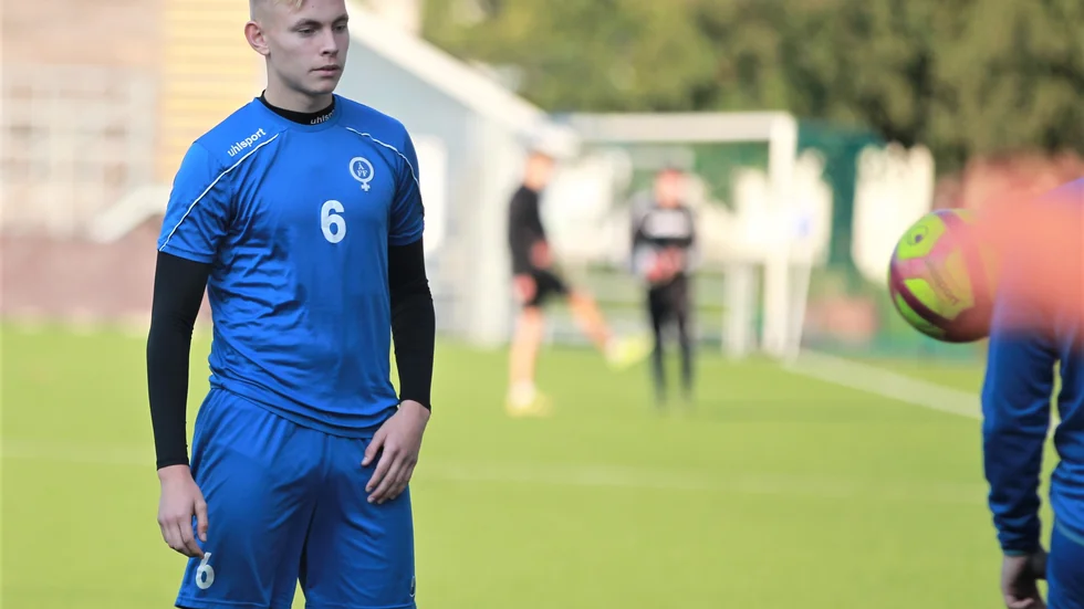 Fredrik Cårebo fick göra sin seniordebut när ÅFF slog Rynninge med 3-1. Får han starta mot Gute på söndag?