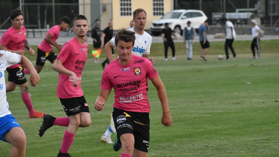 Eric Lindström är en av alla de Bostonspelarna som flyttat från Vimmerby. Nu kan klubben försvinna.