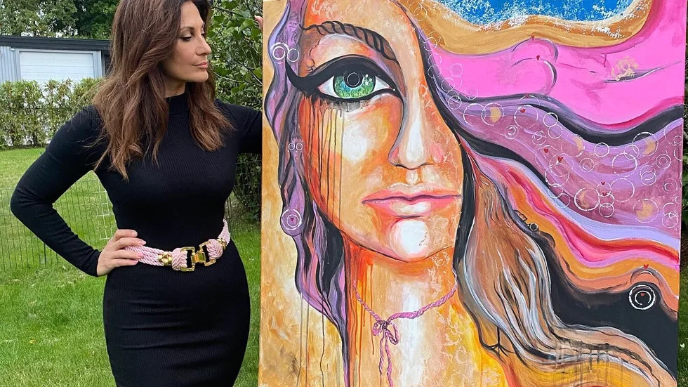 Cecilia Massi har tidigare jobbat med välgörenhet. I år är det målningen "Kill Cancer" som ska samla in pengar till Cancerfonden.
